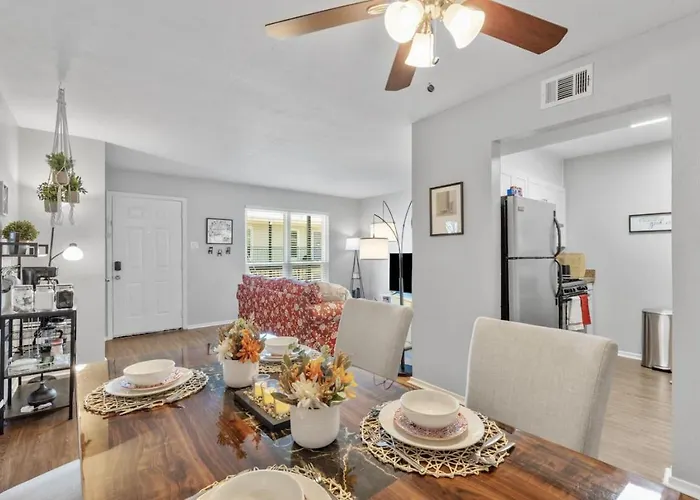 Delightful 1bd Unit Tcu Walkable * Fort Worth