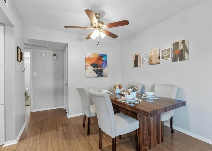 Delightful 1bd Unit Tcu Walkable *
